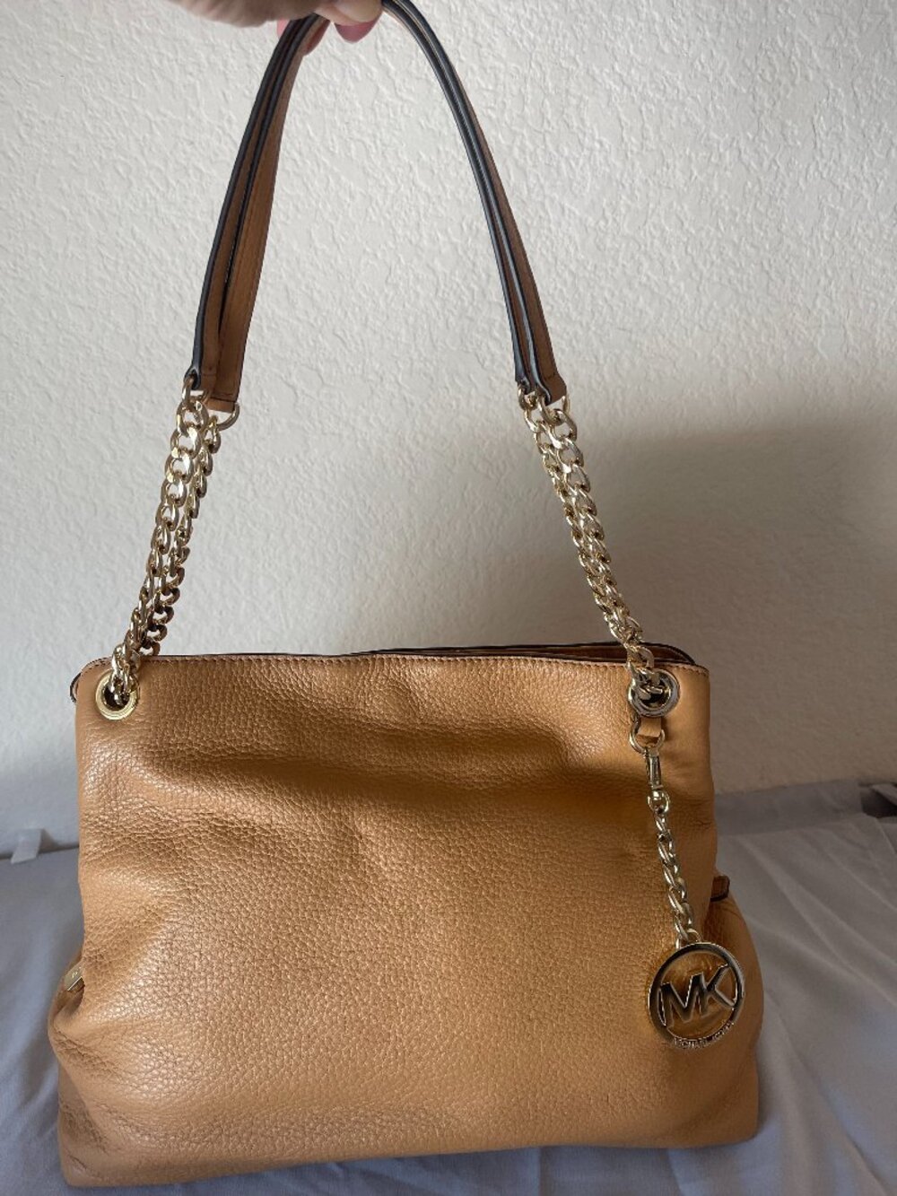 Michael Kors Jet Set Chain Large Handbag Peanut/Gold Hardware Genuine Leather